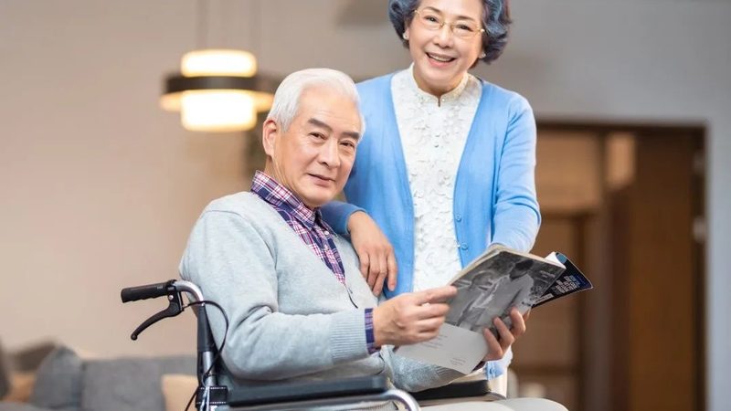 康复护工经验分享：如何提升失能老人护理质量