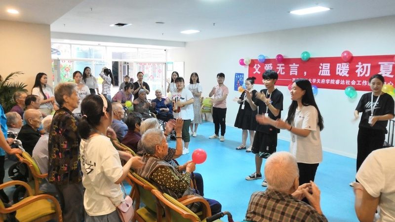 老年助餐中央厨房：如何打造安全、高效的定制方案**